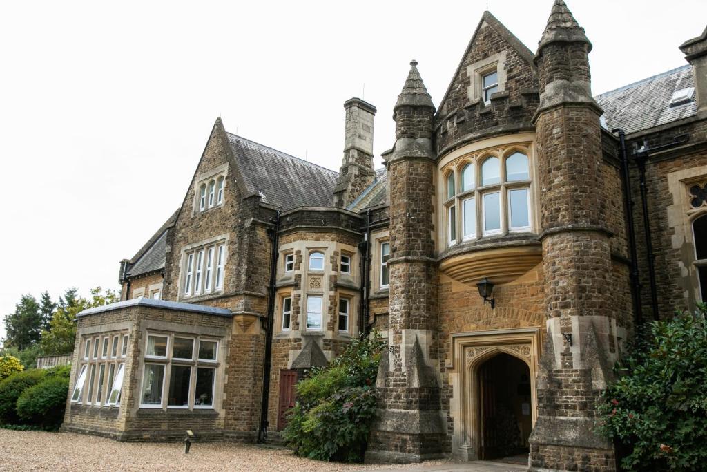 Hartsfield Manor Hotel Dorking Exterior photo